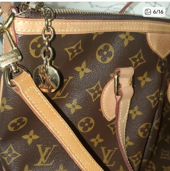 Louis Vuitton Palermo PM Monogram - Picture 3 of 16